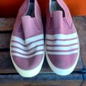 Men's size 9 seavees